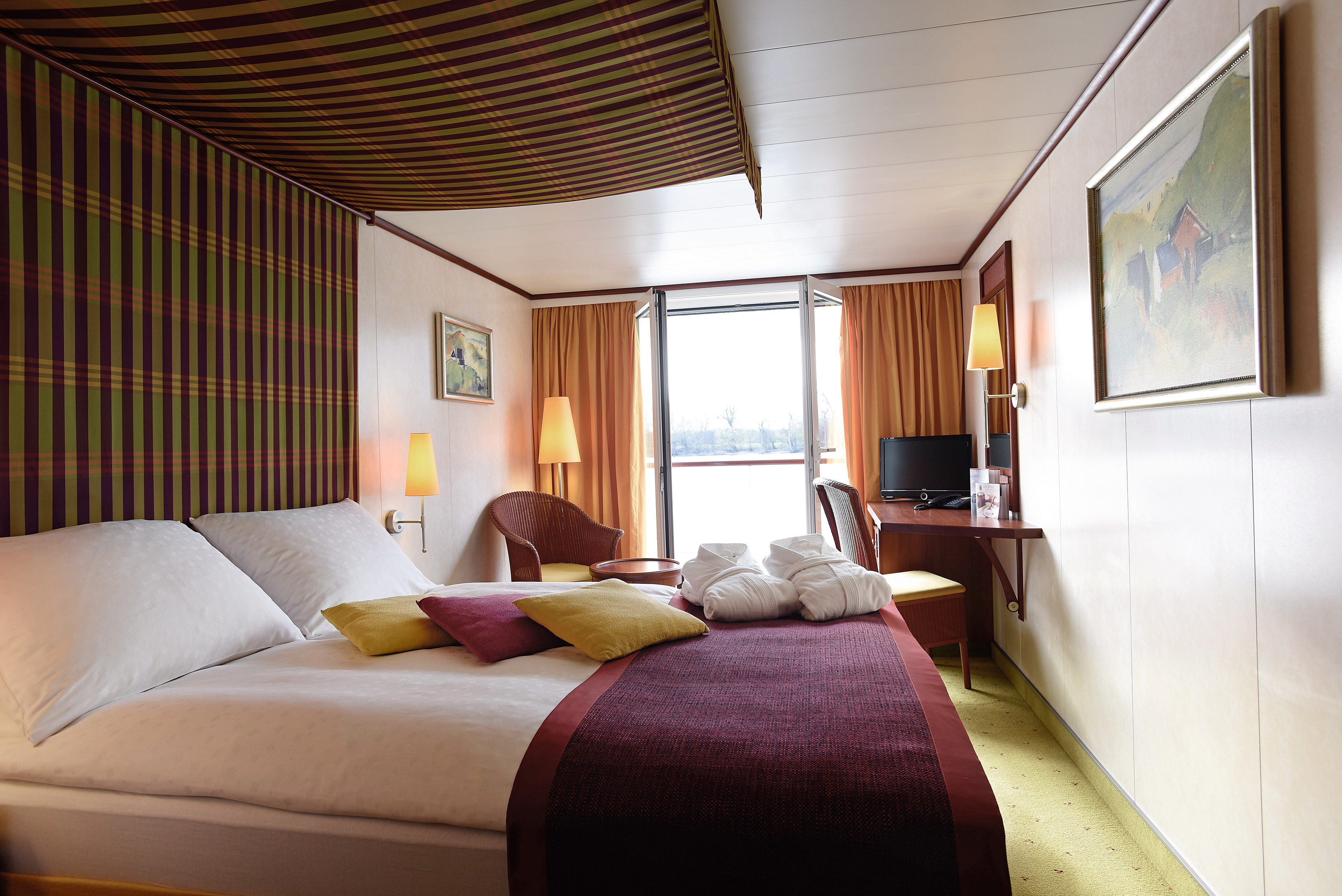 A-Rosa Donna Cat C Cabin.jpg